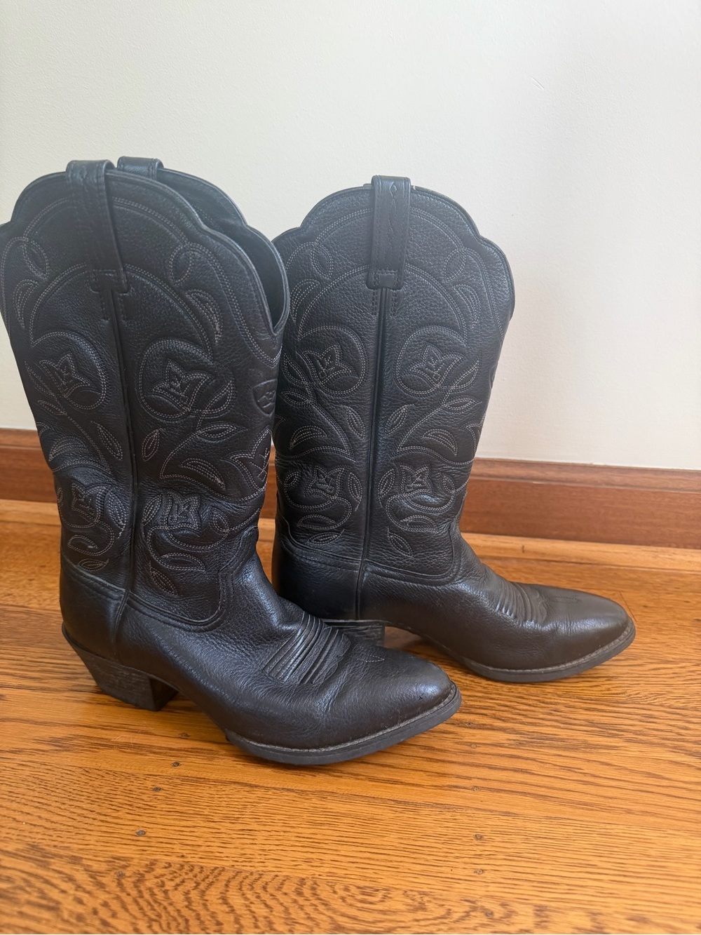 Ariat Black Leather Western Cowboy Boots - Women's Embroidered Mid-Calf - Picture 2 of 6